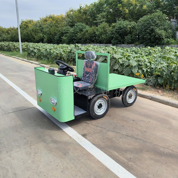 廠區(qū)搬運(yùn)電動四輪平板車新品發(fā)布